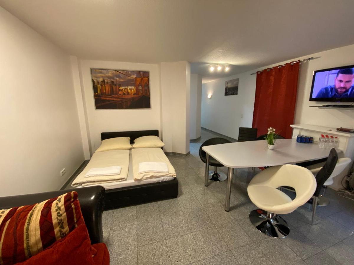 Ferienwohnung Kn Kahtan Boarding House München Exterior foto