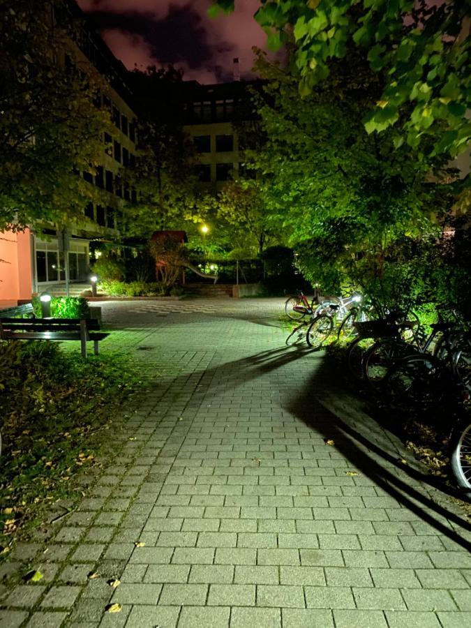 Ferienwohnung Kn Kahtan Boarding House München Exterior foto